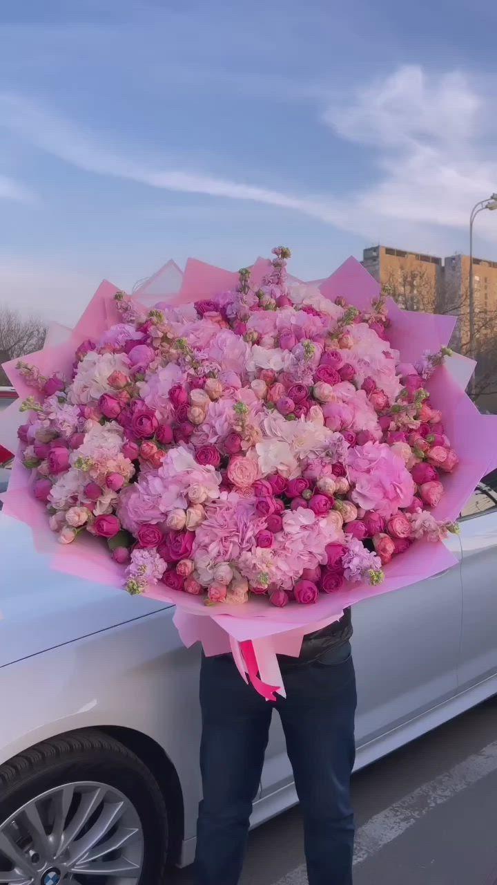 Hidden Market Lab workshop space where corporate flower arrangements are designed and prepared for business delivery